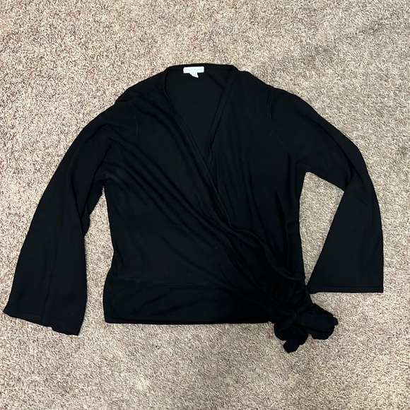 New York & Company faux wrap top - Picture 2 of 8